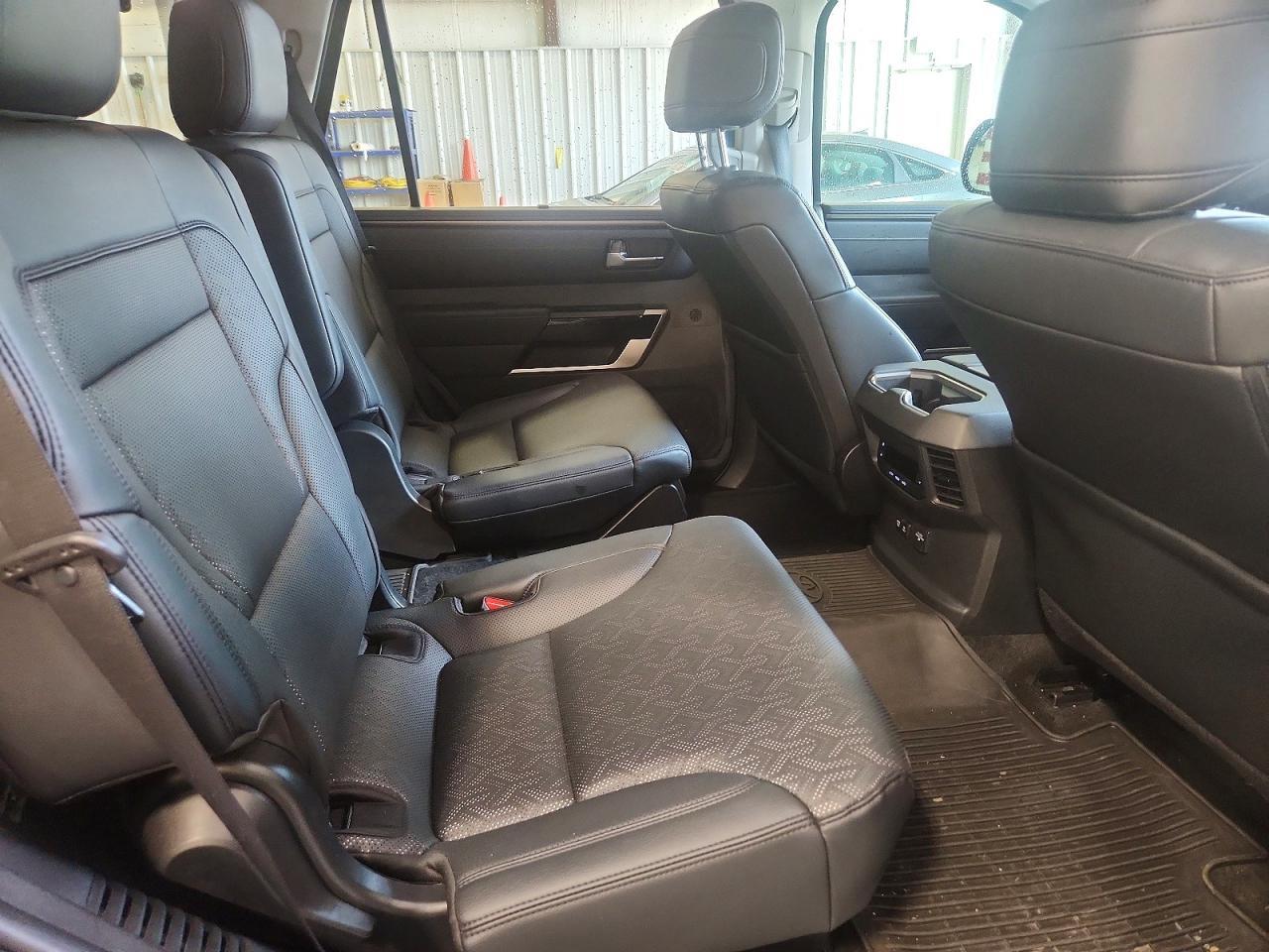 2024 TOYOTA SEQUOIA LIMITED — Фото 11 из 14
