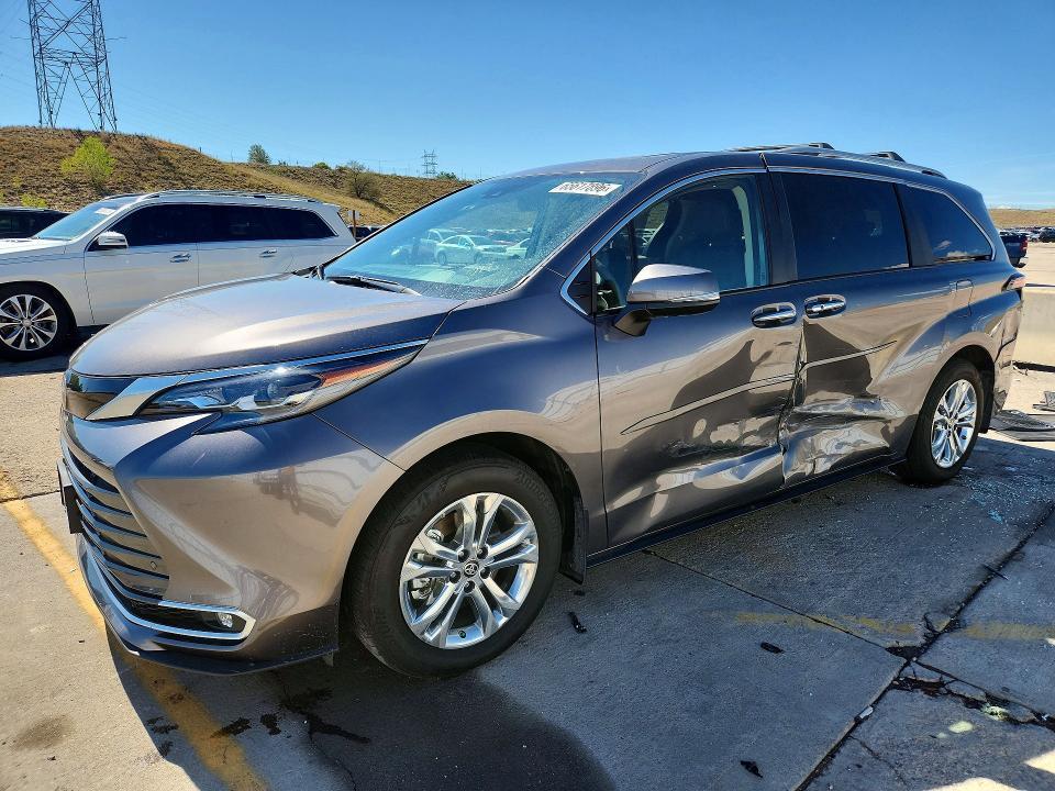 2024 TOYOTA SIENNA 5TDESKFC3RS130670
