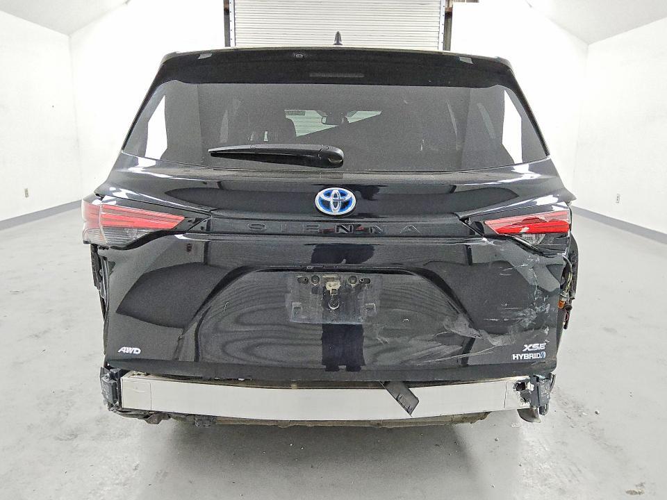 2024 TOYOTA SIENNA XSE — Фото 6 из 15