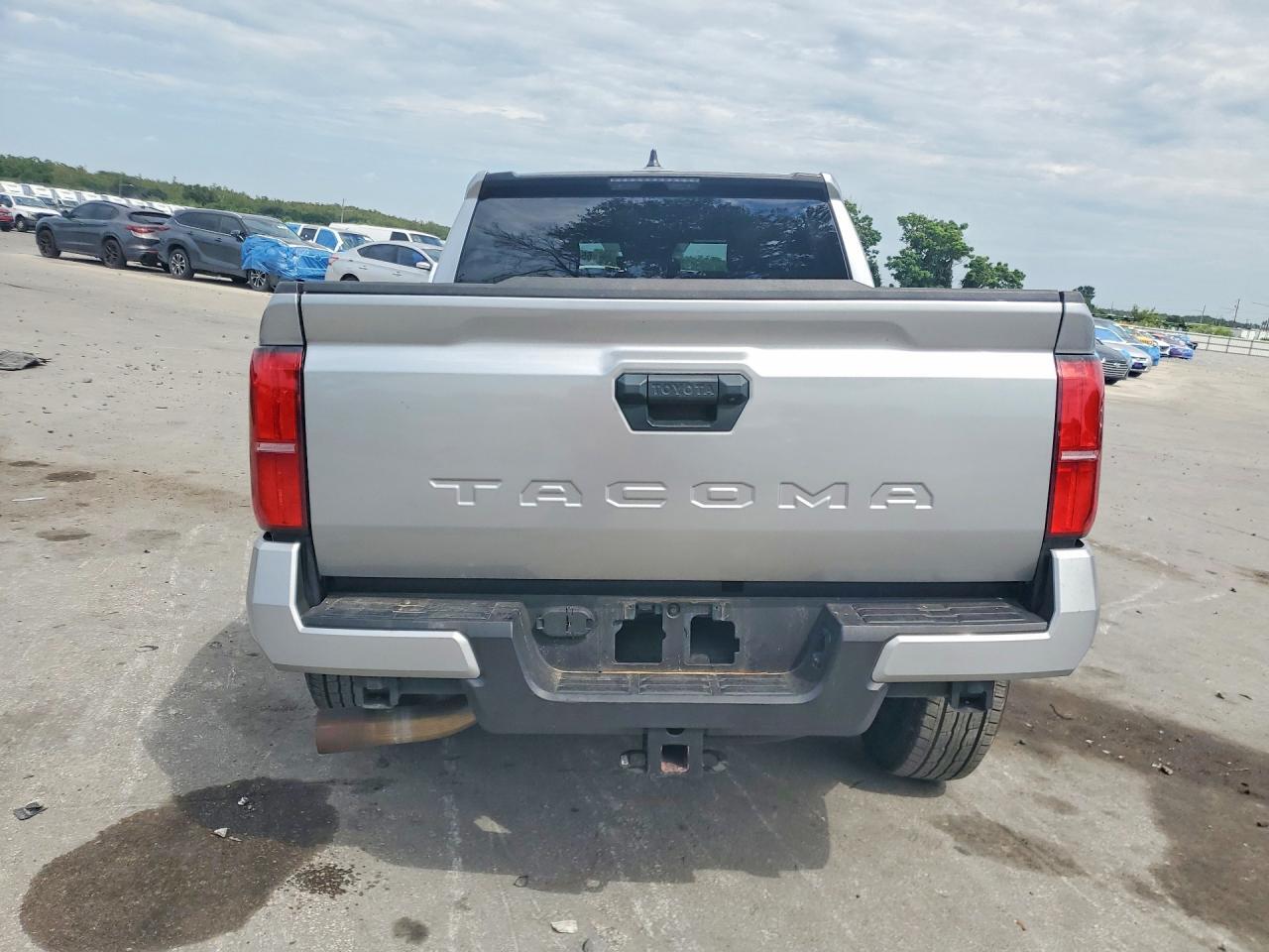 2024 TOYOTA TACOMA SR5 — Фото 6 из 13
