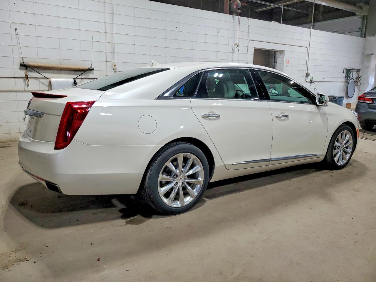2013 CADILLAC XTS PREMIUM COLLECTION — Фото 3 из 12