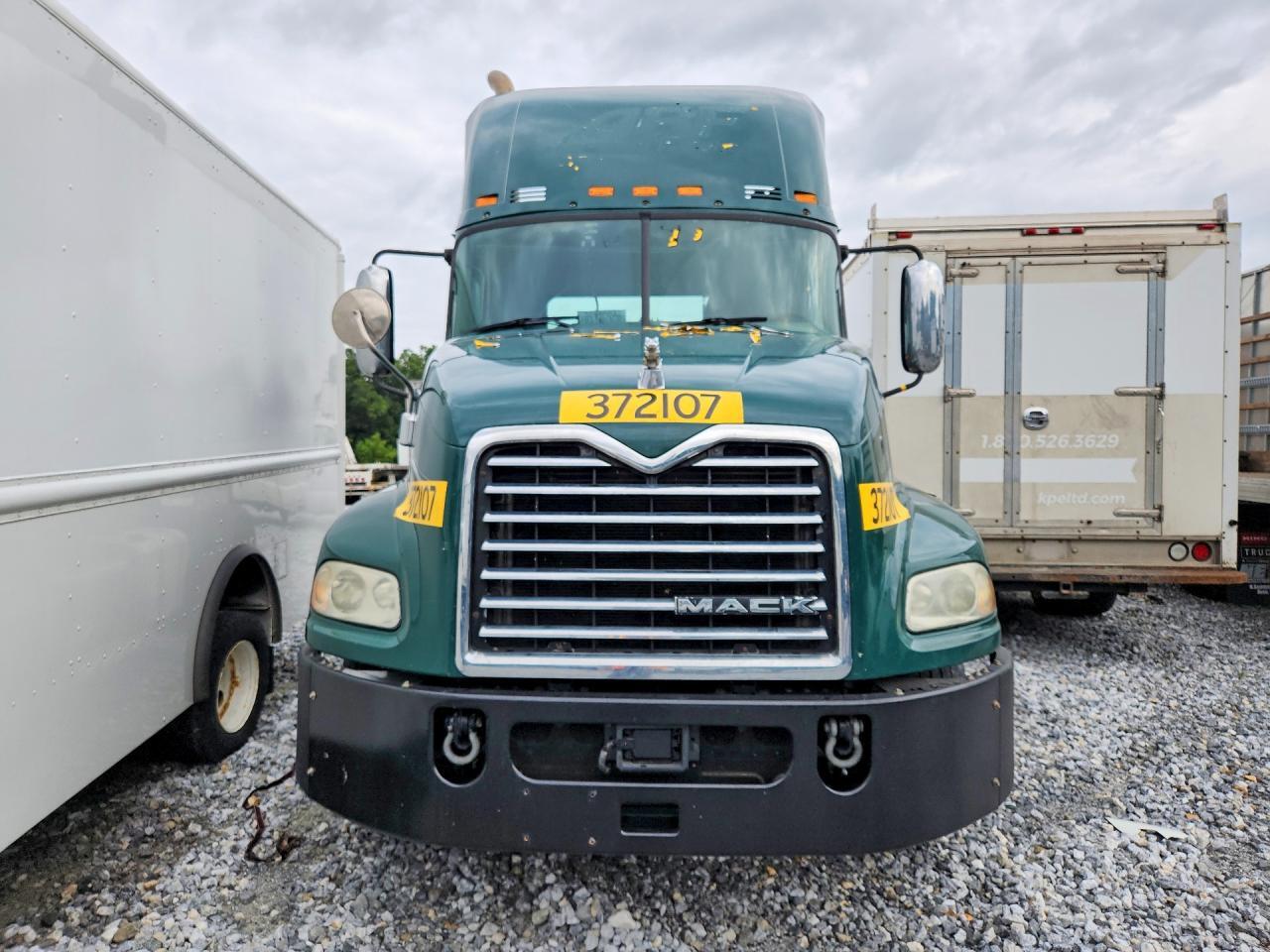2018 MACK CXU612 SEMI TRUCK — Фото 5 из 13