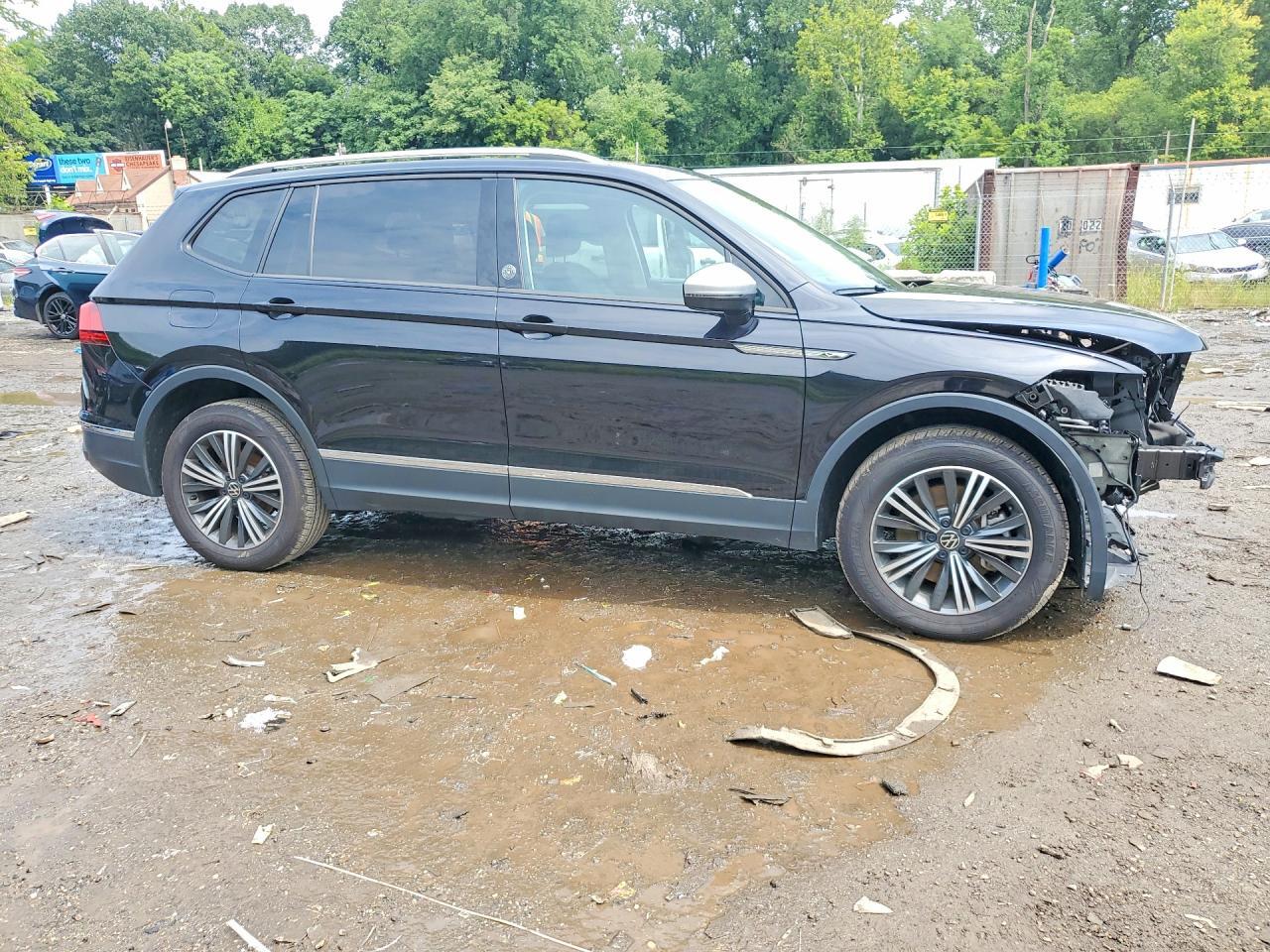 2024 VOLKSWAGEN TIGUAN WOLFSBURG — Фото 4 из 13