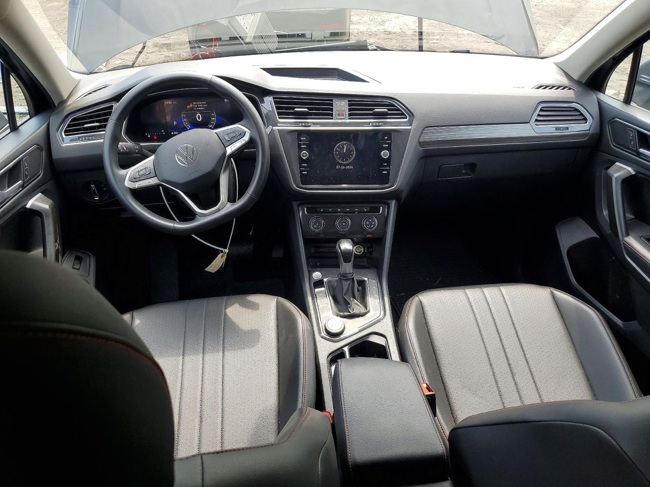 2024 VOLKSWAGEN TIGUAN WOLFSBURG — Фото 8 из 13