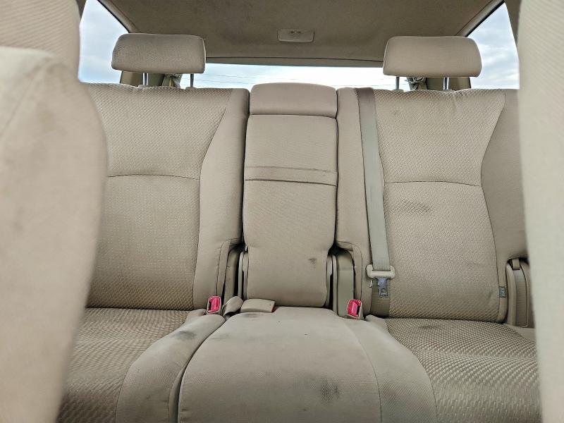 2004 TOYOTA HIGHLANDER BASE — Фото 10 из 13