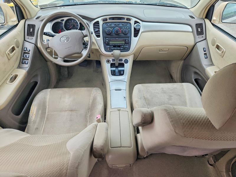 2004 TOYOTA HIGHLANDER BASE — Фото 8 из 13
