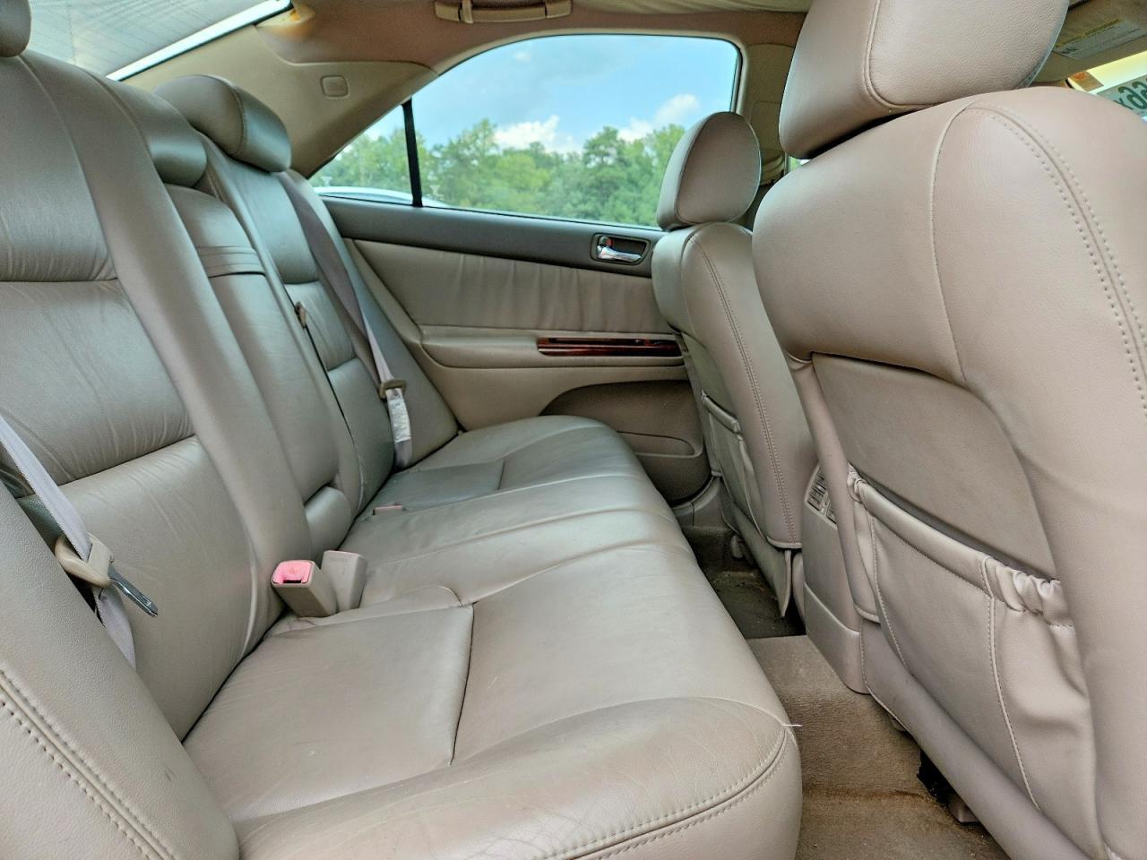 2004 TOYOTA CAMRY XLE V6 — Фото 10 из 12