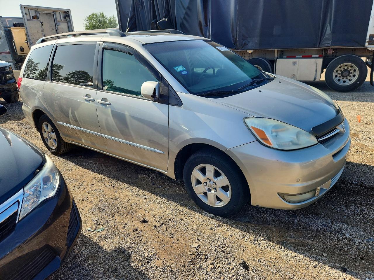 2004 TOYOTA SIENNA XLE LIMITED 7 PASSENGER — Фото 4 из 12