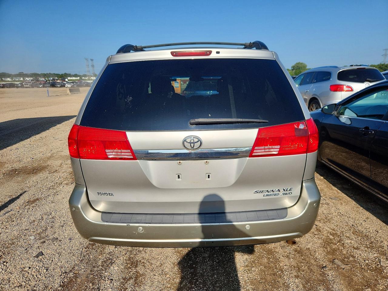 2004 TOYOTA SIENNA XLE LIMITED 7 PASSENGER — Фото 6 из 12