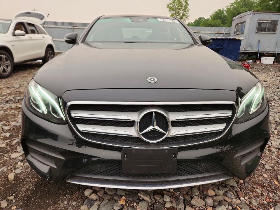 2018 MERCEDES-BENZ E 300 4MATIC — Фото 5 из 12
