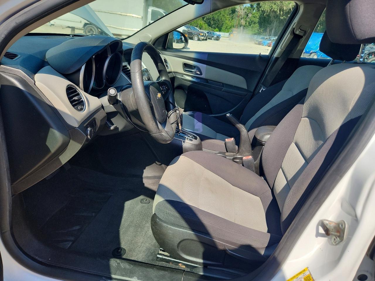 2013 CHEVROLET CRUZE LS — Фото 7 из 12