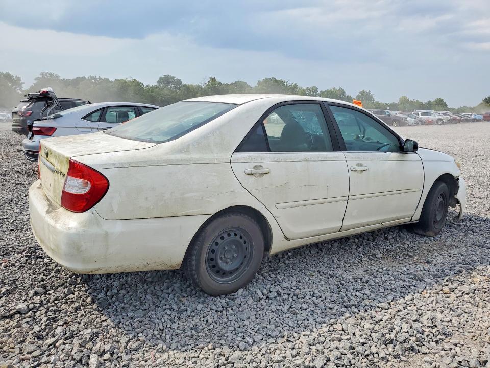 2004 TOYOTA CAMRY LE — Фото 3 из 13