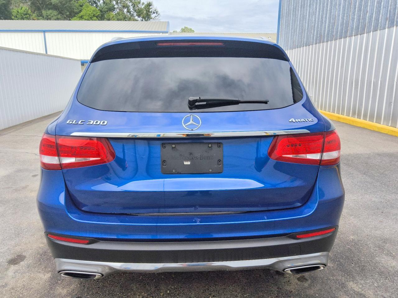 2018 MERCEDES-BENZ GLC 300 4MATIC — Фото 6 из 13