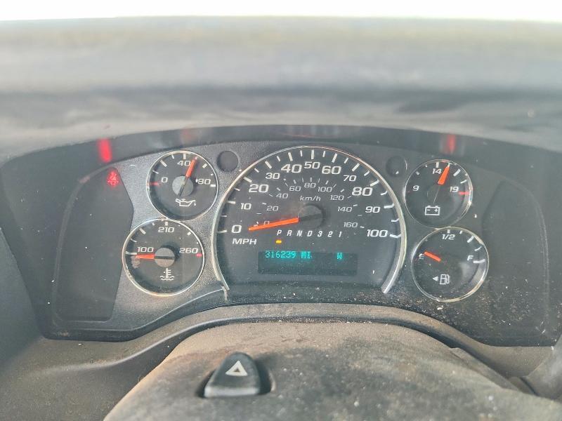 2013 CHEVROLET EXPRESS G1500 — Фото 9 из 13