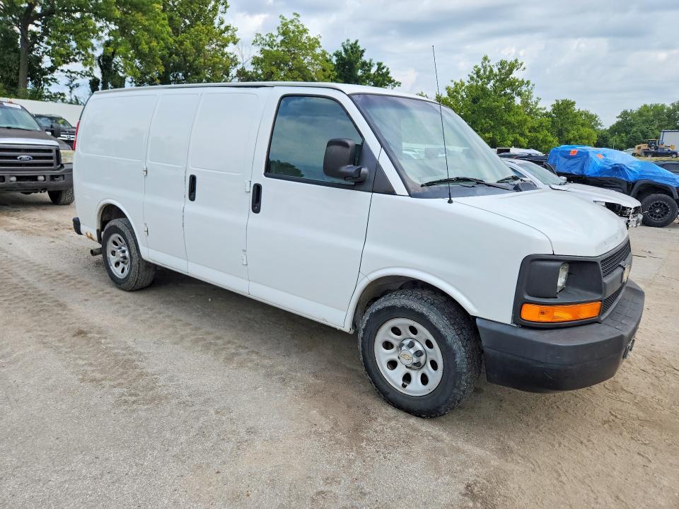 2013 CHEVROLET EXPRESS G1500 — Фото 4 из 13