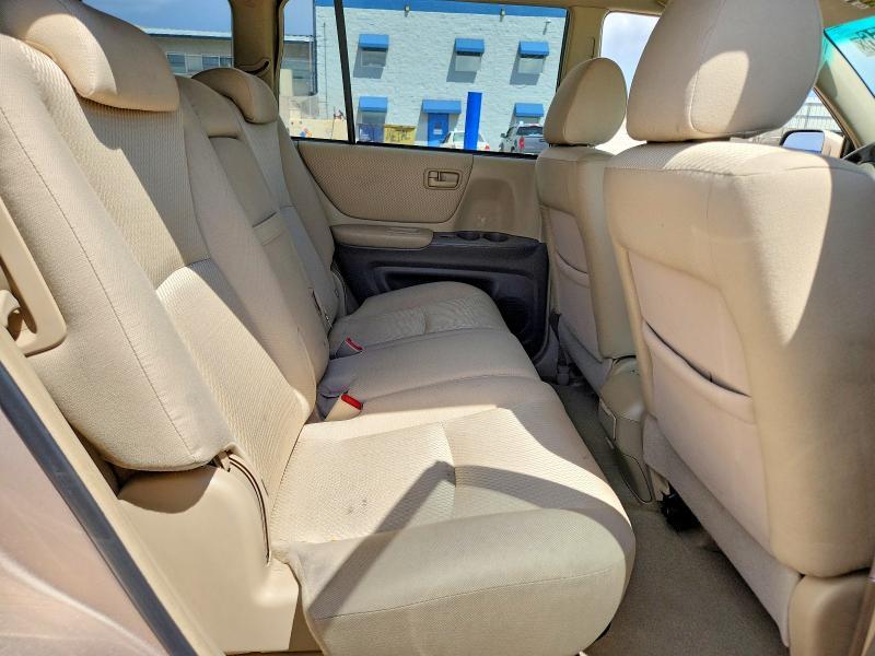 2004 TOYOTA HIGHLANDER BASE — Фото 11 из 13