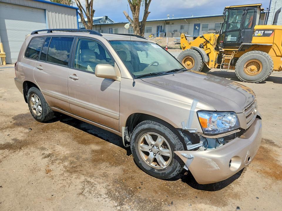 2004 TOYOTA HIGHLANDER BASE — Фото 4 из 13