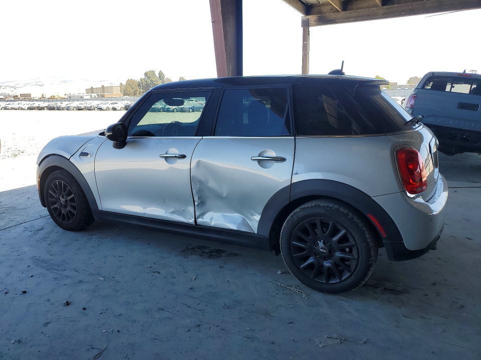 WMWXU1C52J2F81152 2018 MINI COOPER photo no. 2