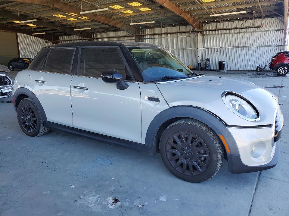 WMWXU1C52J2F81152 2018 MINI COOPER photo no. 4