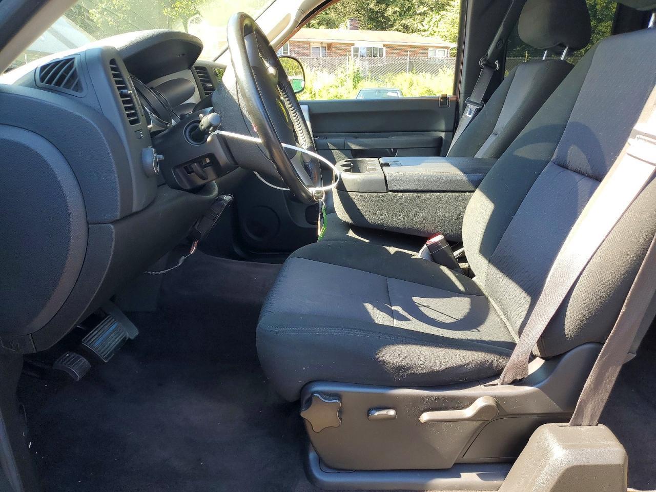 2013 CHEVROLET SILVERADO K1500 LT — Фото 7 из 12
