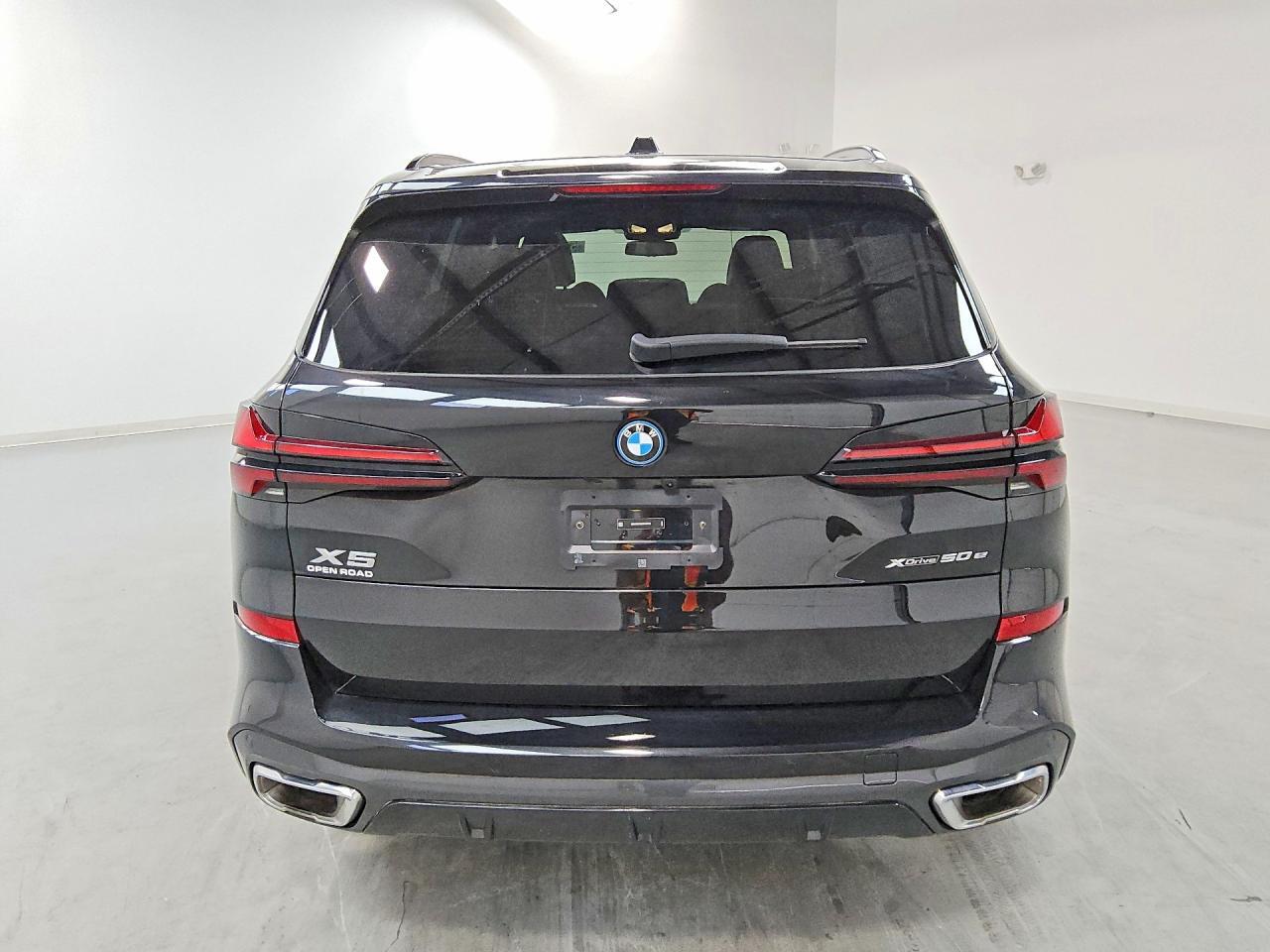 2025 BMW X5 XDRIVE50E — Фото 6 из 13
