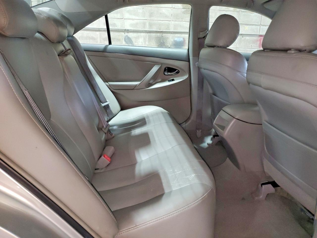 2008 TOYOTA CAMRY LE — Фото 10 из 12