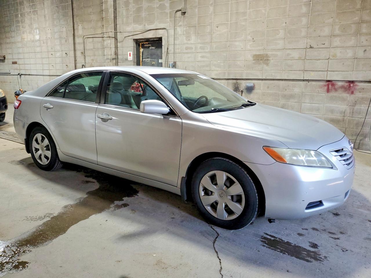 2008 TOYOTA CAMRY LE — Фото 4 из 12