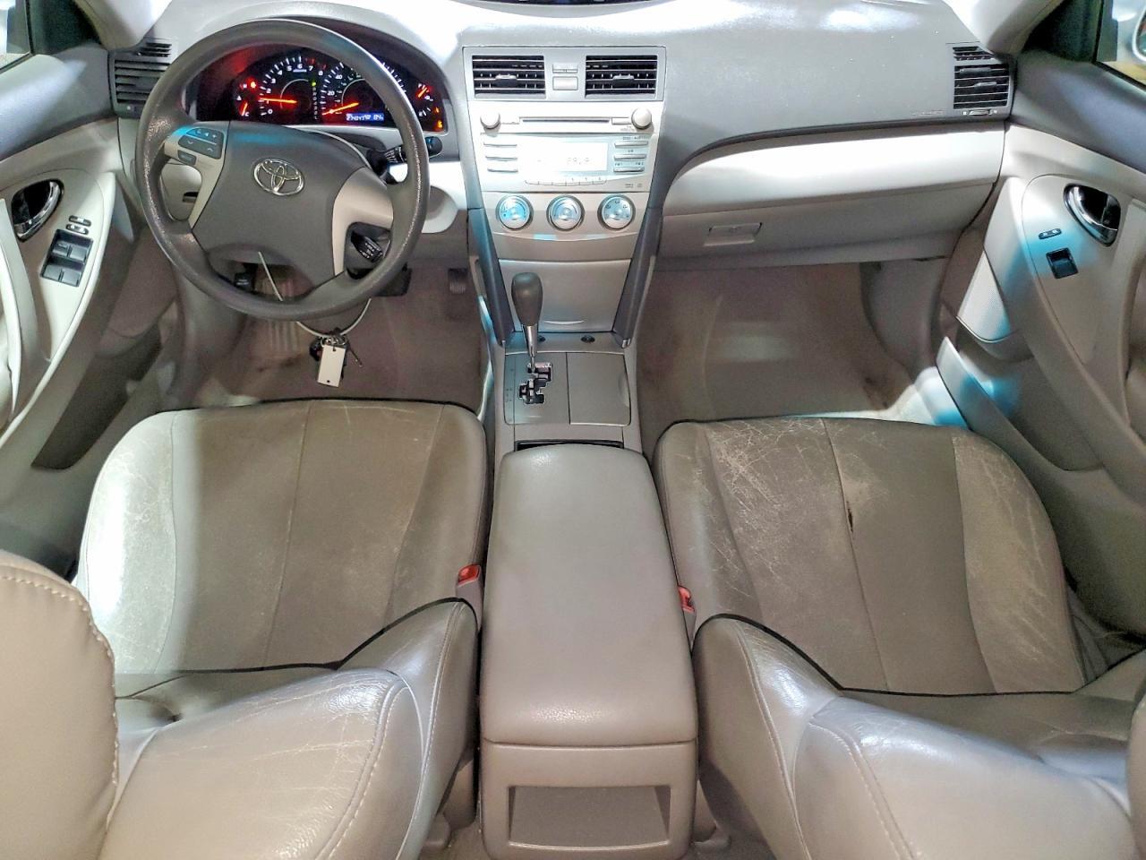 2008 TOYOTA CAMRY LE — Фото 8 из 12