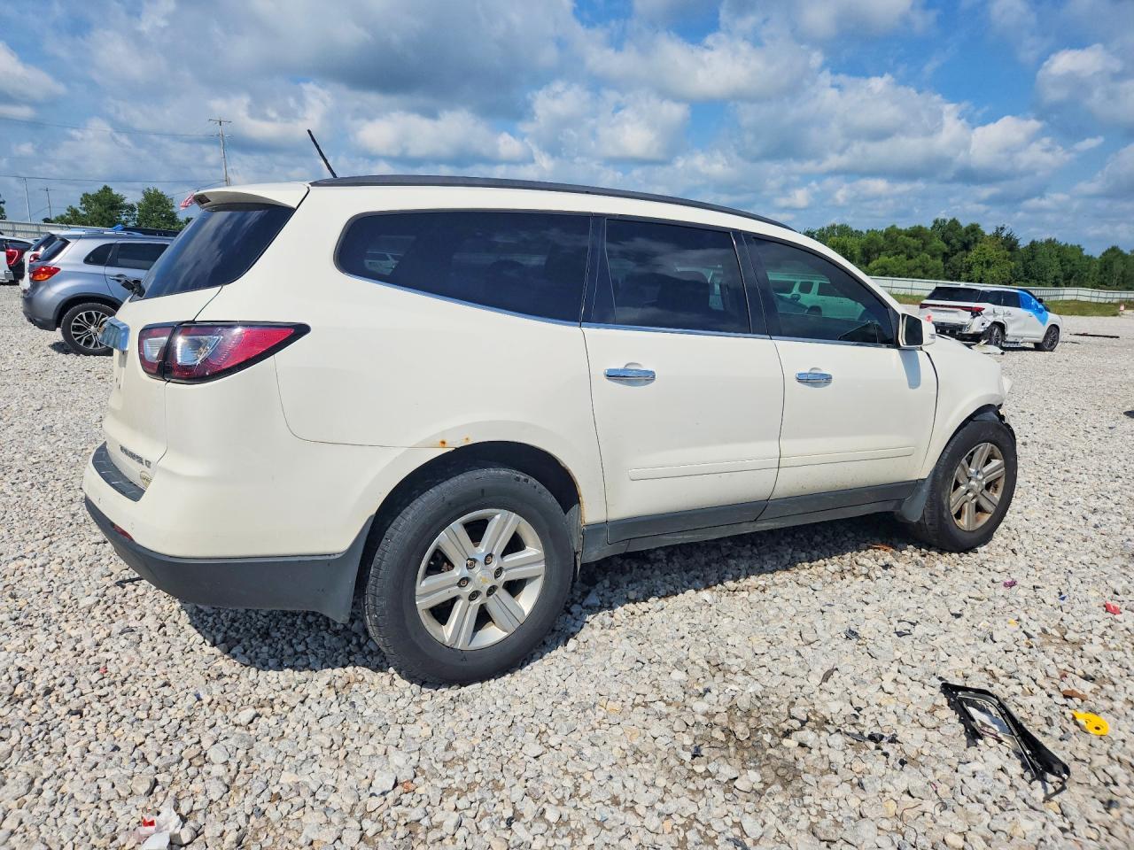 2013 CHEVROLET TRAVERSE LT — Фото 3 из 13