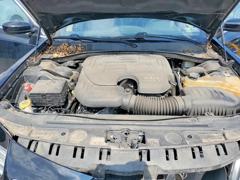 2013 CHRYSLER 300 — Фото 11 из 12