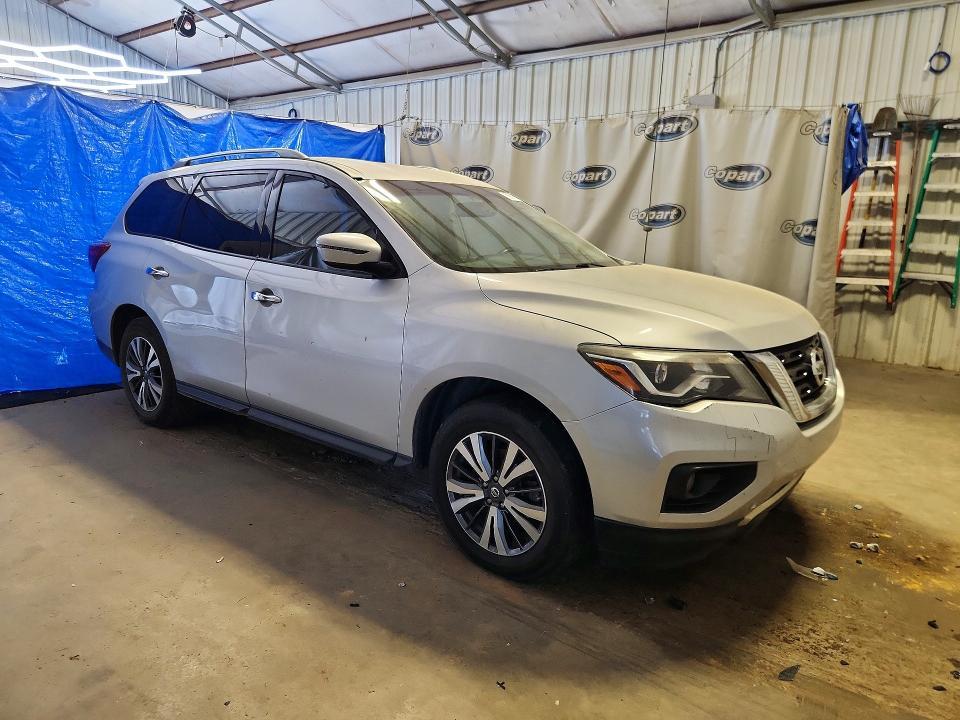 2018 NISSAN PATHFINDER SV — Фото 4 из 13
