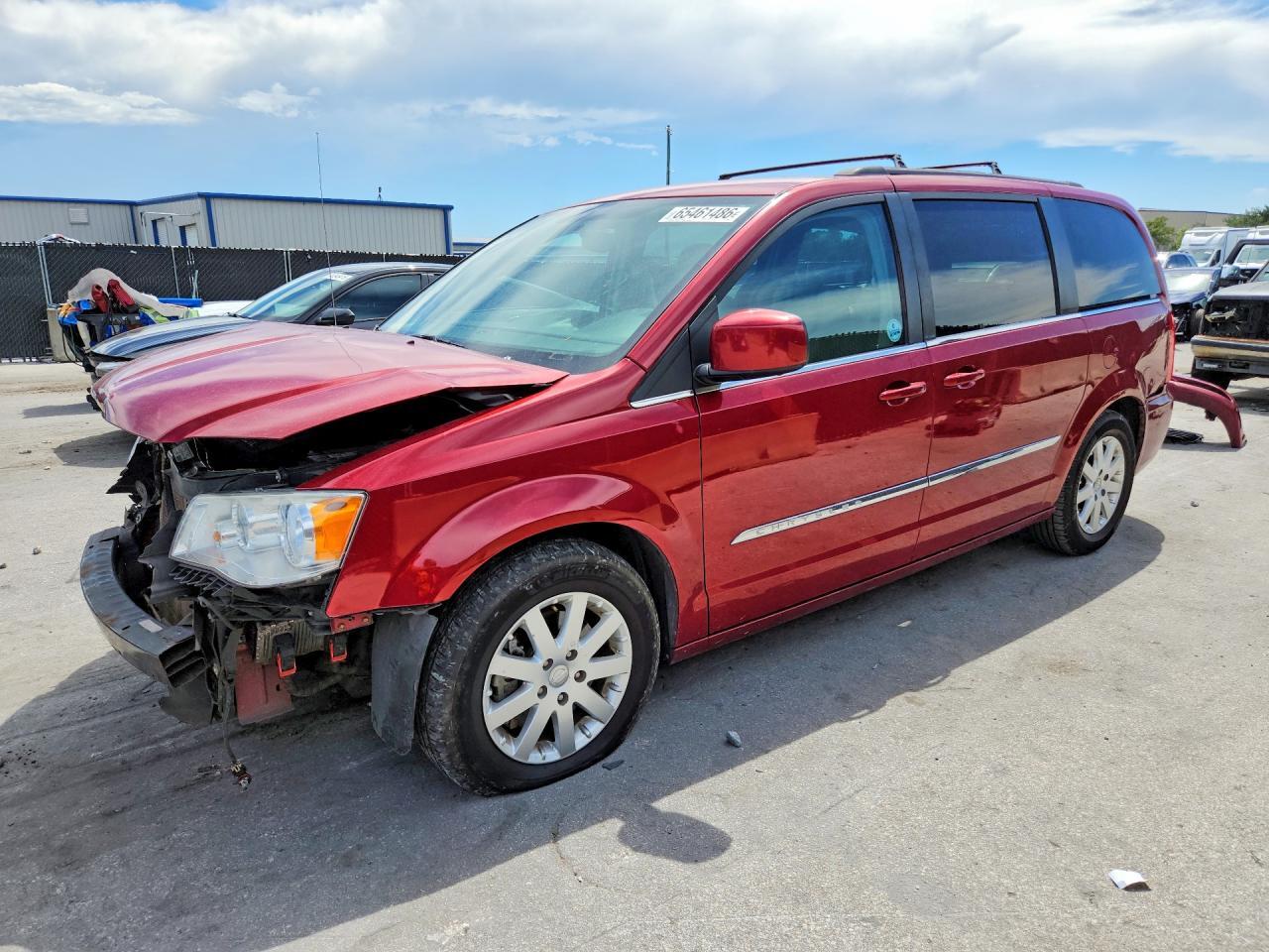 2013 CHRYSLER TOWN & COUNTRY TOURING