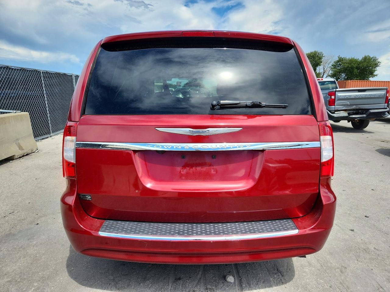 2013 CHRYSLER TOWN & COUNTRY TOURING — Фото 6 из 14