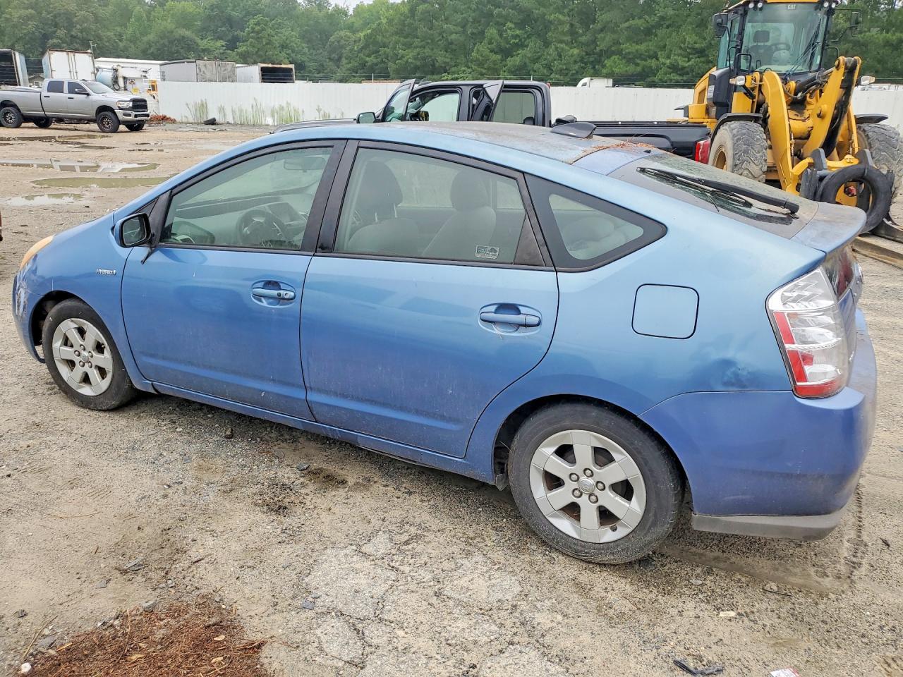 2008 TOYOTA PRIUS BASE — Фото 2 из 12