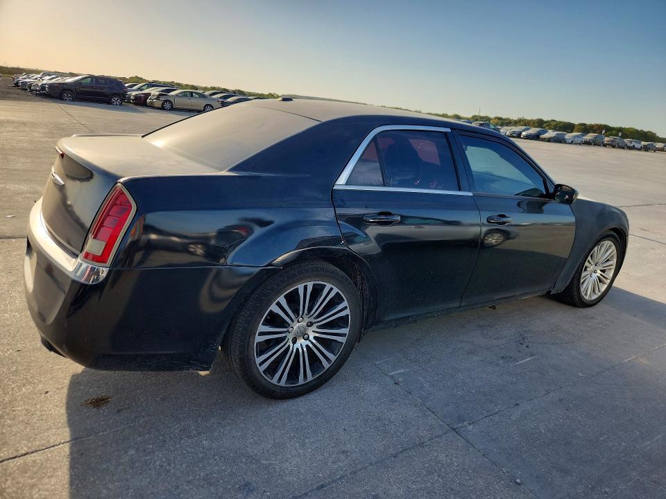 2013 CHRYSLER 300 S — Фото 3 из 12