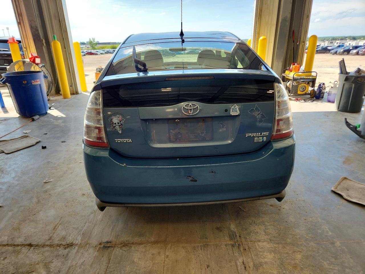 2008 TOYOTA PRIUS BASE — Фото 6 из 12