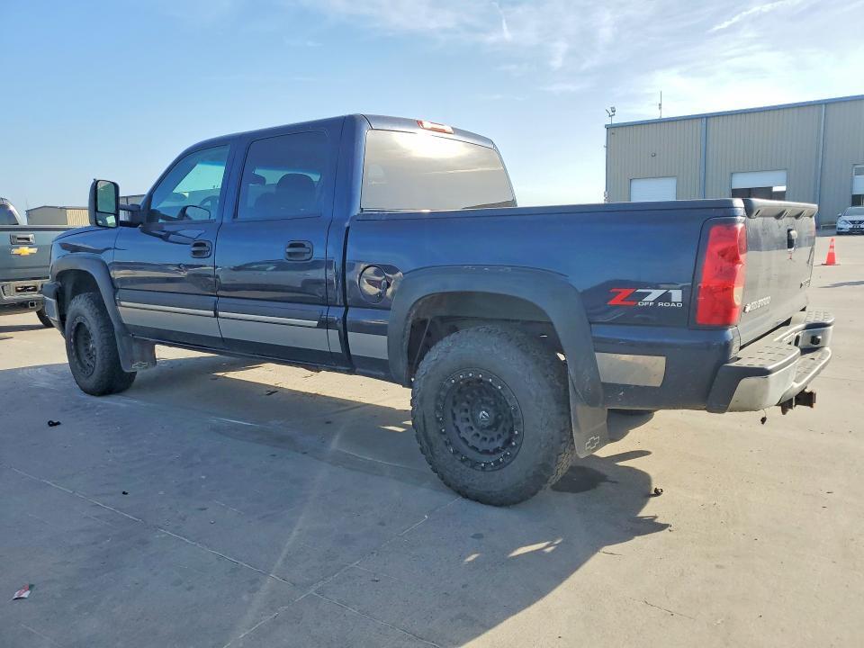 2005 CHEVROLET SILVERADO K1500 — Фото 2 из 12