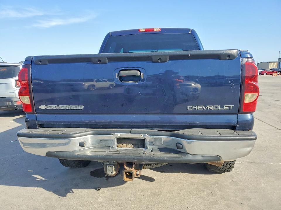2005 CHEVROLET SILVERADO K1500 — Фото 6 из 12