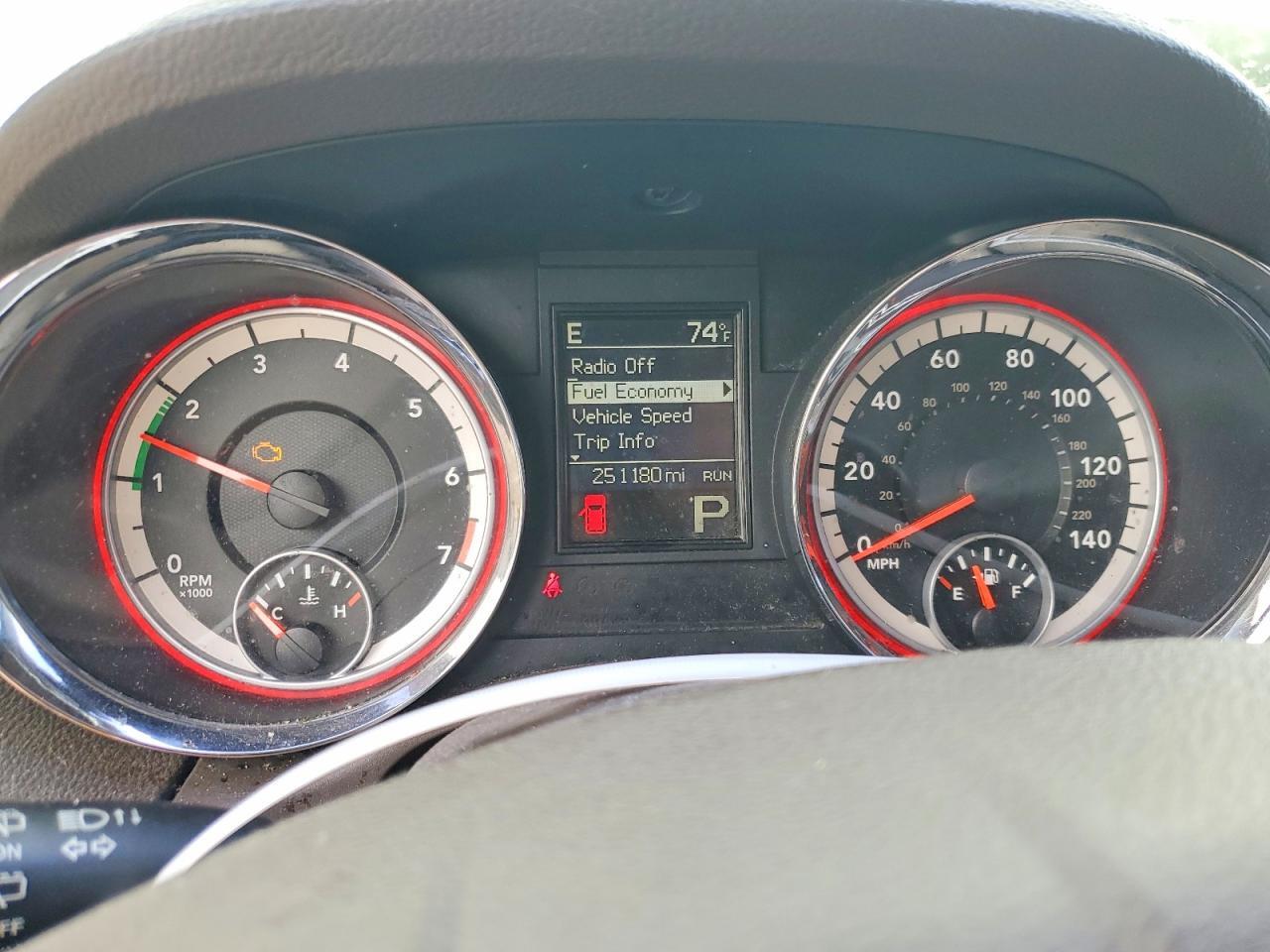 2013 DODGE DURANGO SXT — Фото 9 из 13