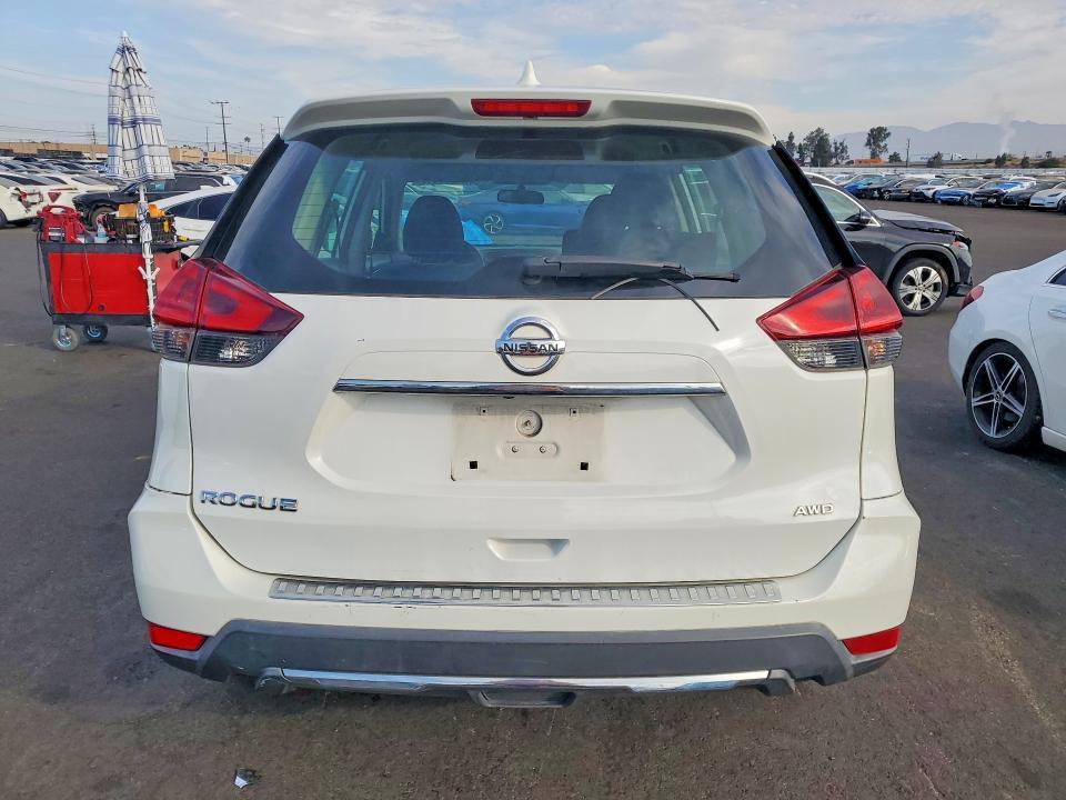 2018 NISSAN ROGUE S — Фото 6 из 13
