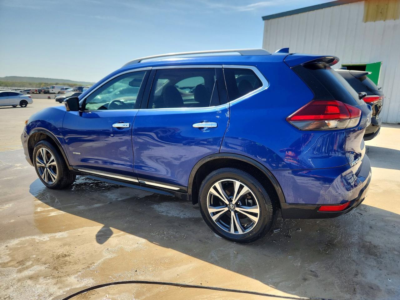 2018 NISS ROGUE AWD HYBRID 4D SUV 2.0L S — Фото 2 из 13