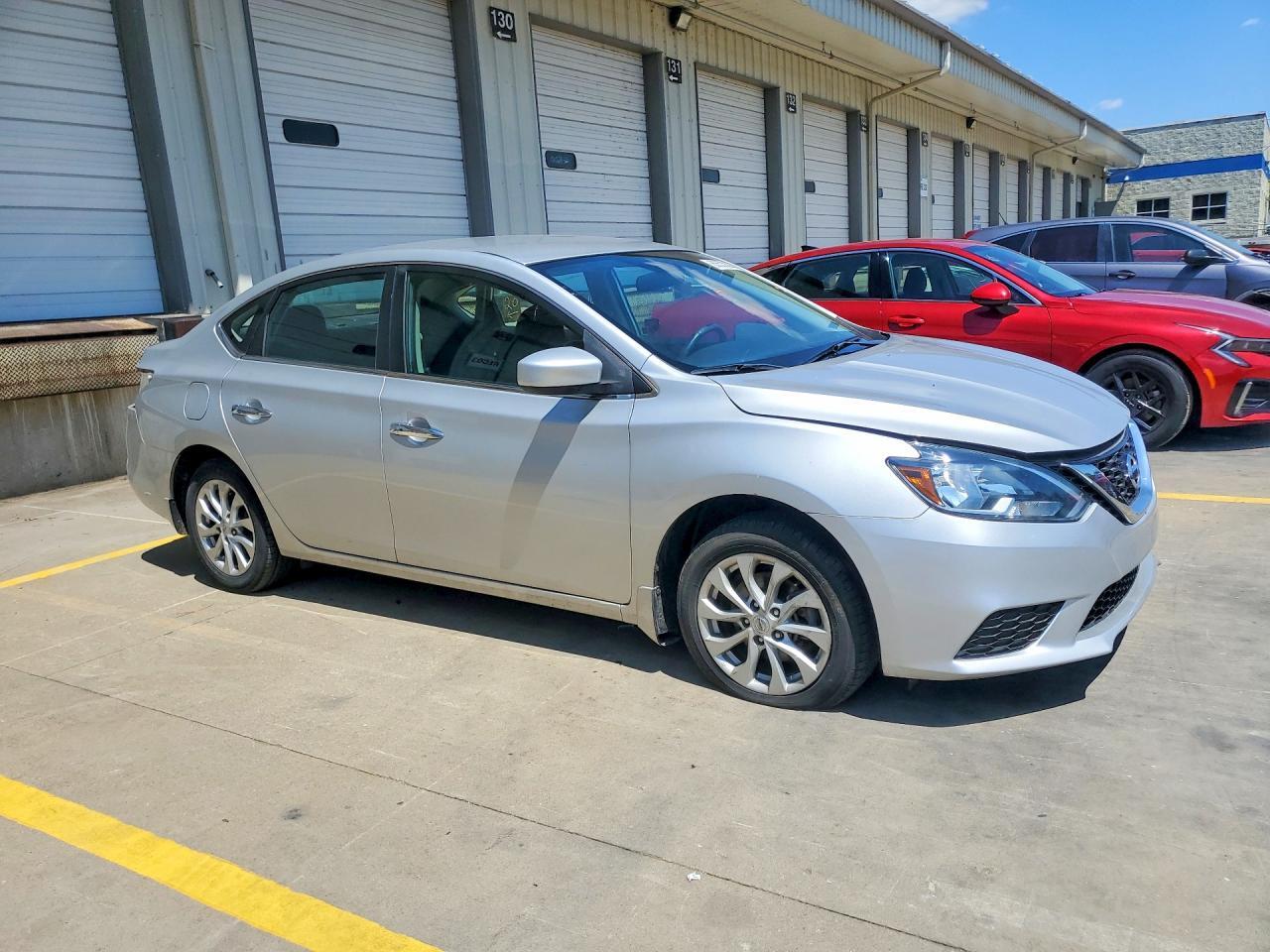 2018 NISSAN SENTRA SV — Фото 4 из 13