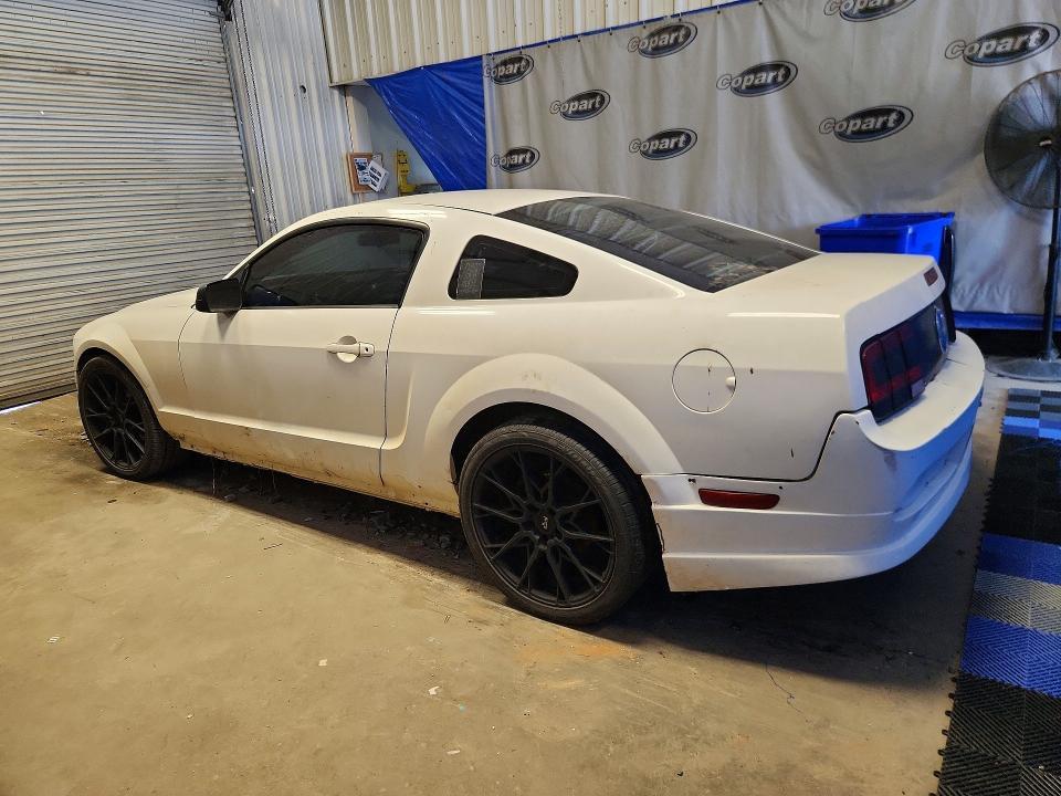 2005 FORD MUSTANG — Фото 2 из 12