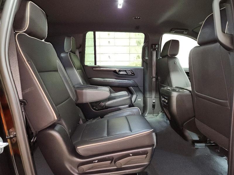2025 CHEVROLET SUBURBAN K1500 PREMIER — Фото 11 из 13