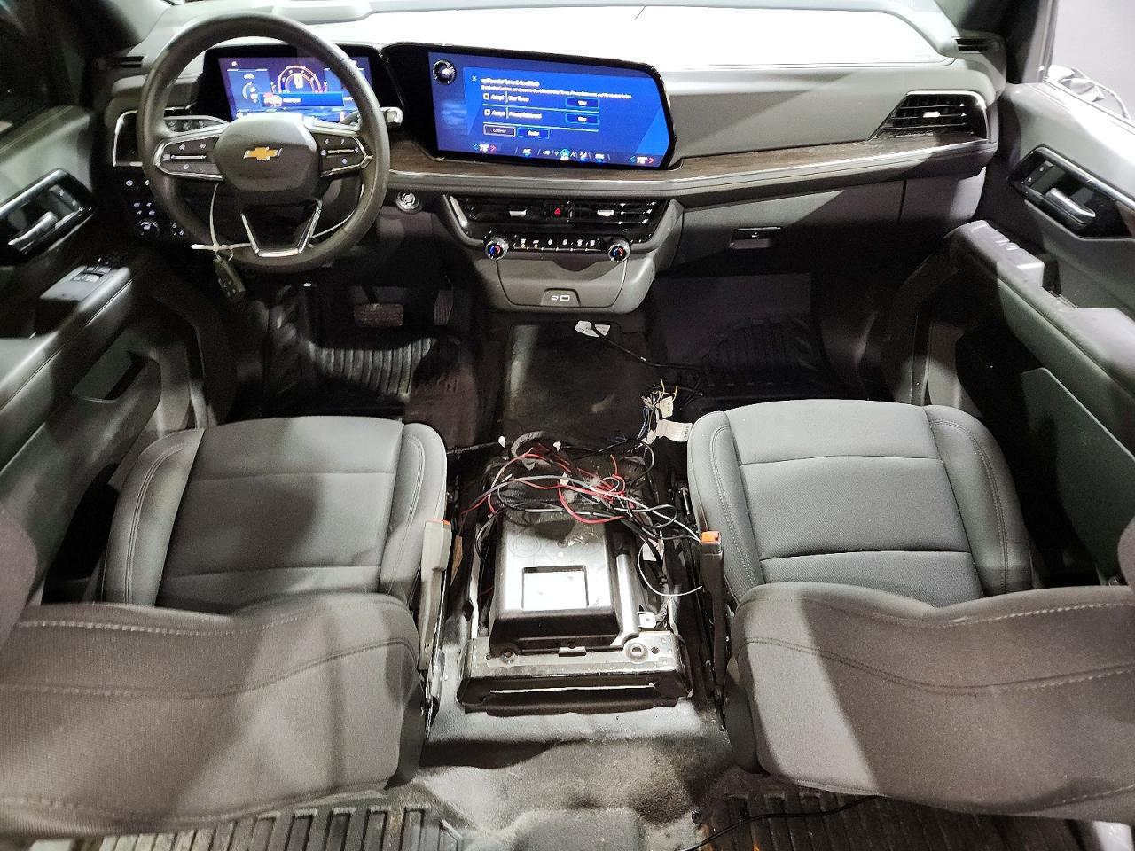 2025 CHEVROLET TAHOE K1500 PPV — Фото 8 из 13