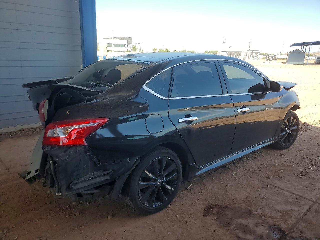 2018 NISSAN SENTRA SR — Фото 3 из 13