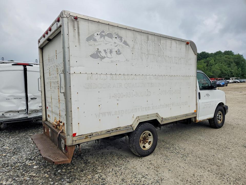 2009 GMC SAVANA CUTAWAY G3500 — Фото 3 из 13