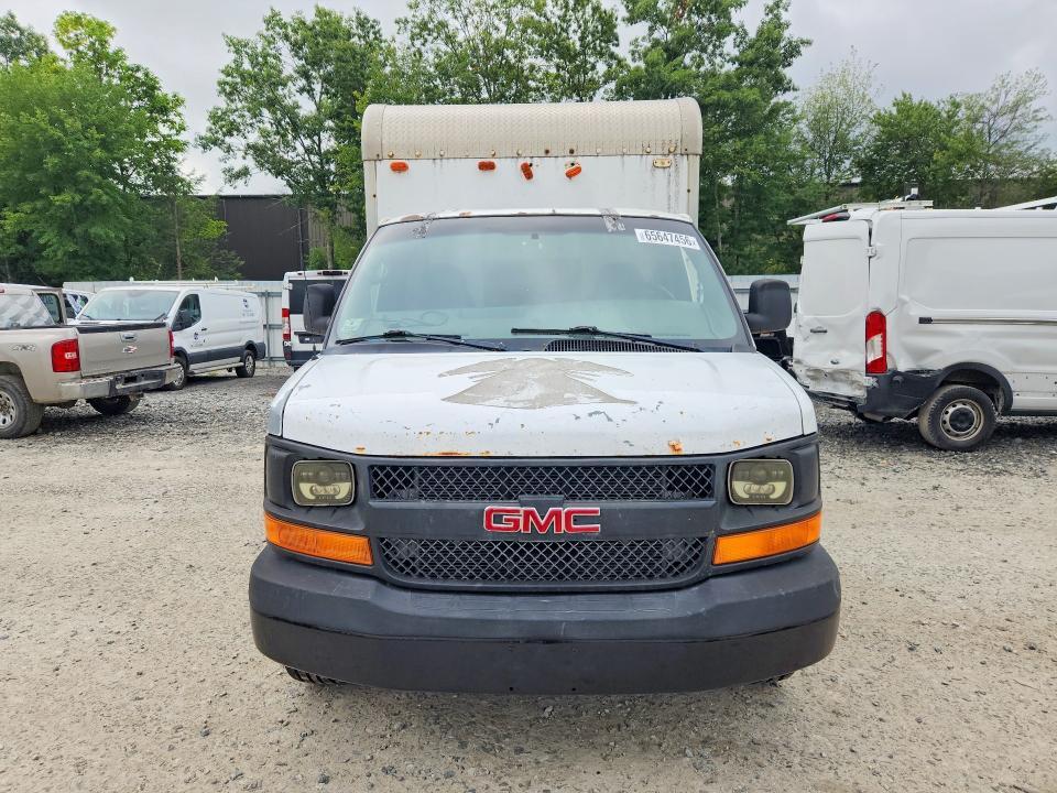 2009 GMC SAVANA CUTAWAY G3500 — Фото 5 из 13