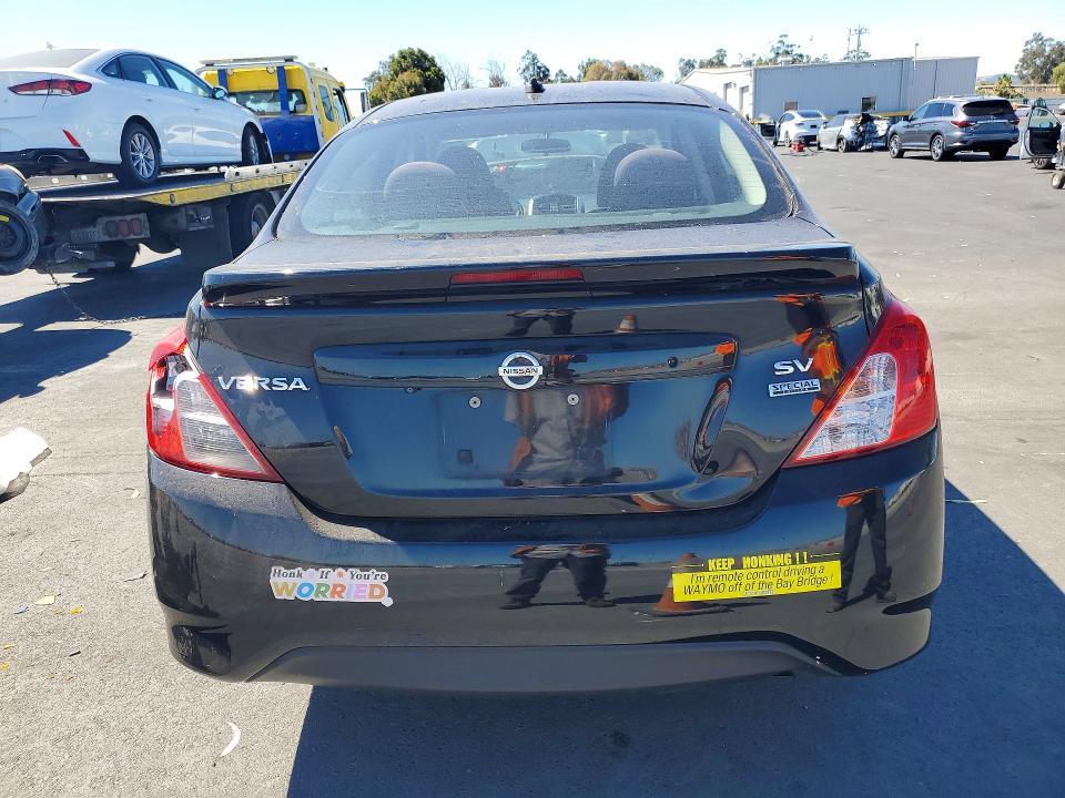 2018 NISSAN VERSA SV — Фото 6 из 13
