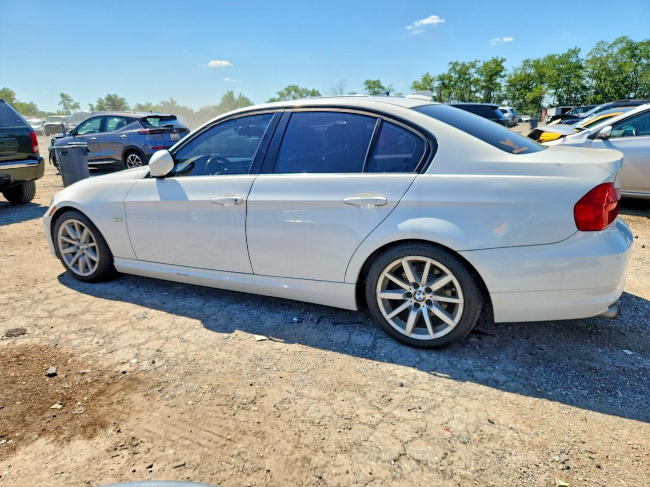WBAPH73539E128222 2009 BMW 328 photo no. 2